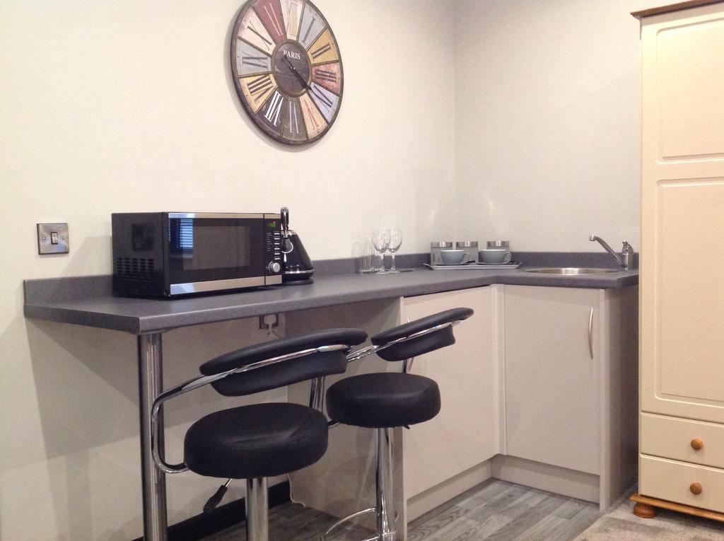 Rooms @ Number Six أوكهام الغرفة الصورة